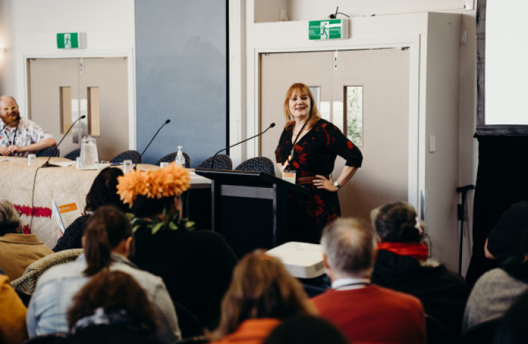 RebeccaMcMillanPhotography 20220718 09077  ResizedImageWzYwMCw0MDBd